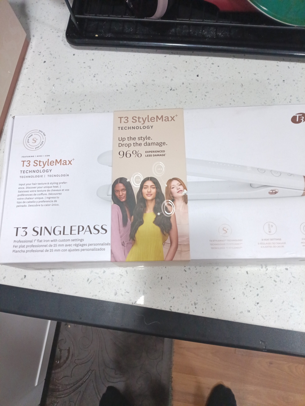 T3 SinglePass Flat Iron - White with Beige Accents Open Box Condition
